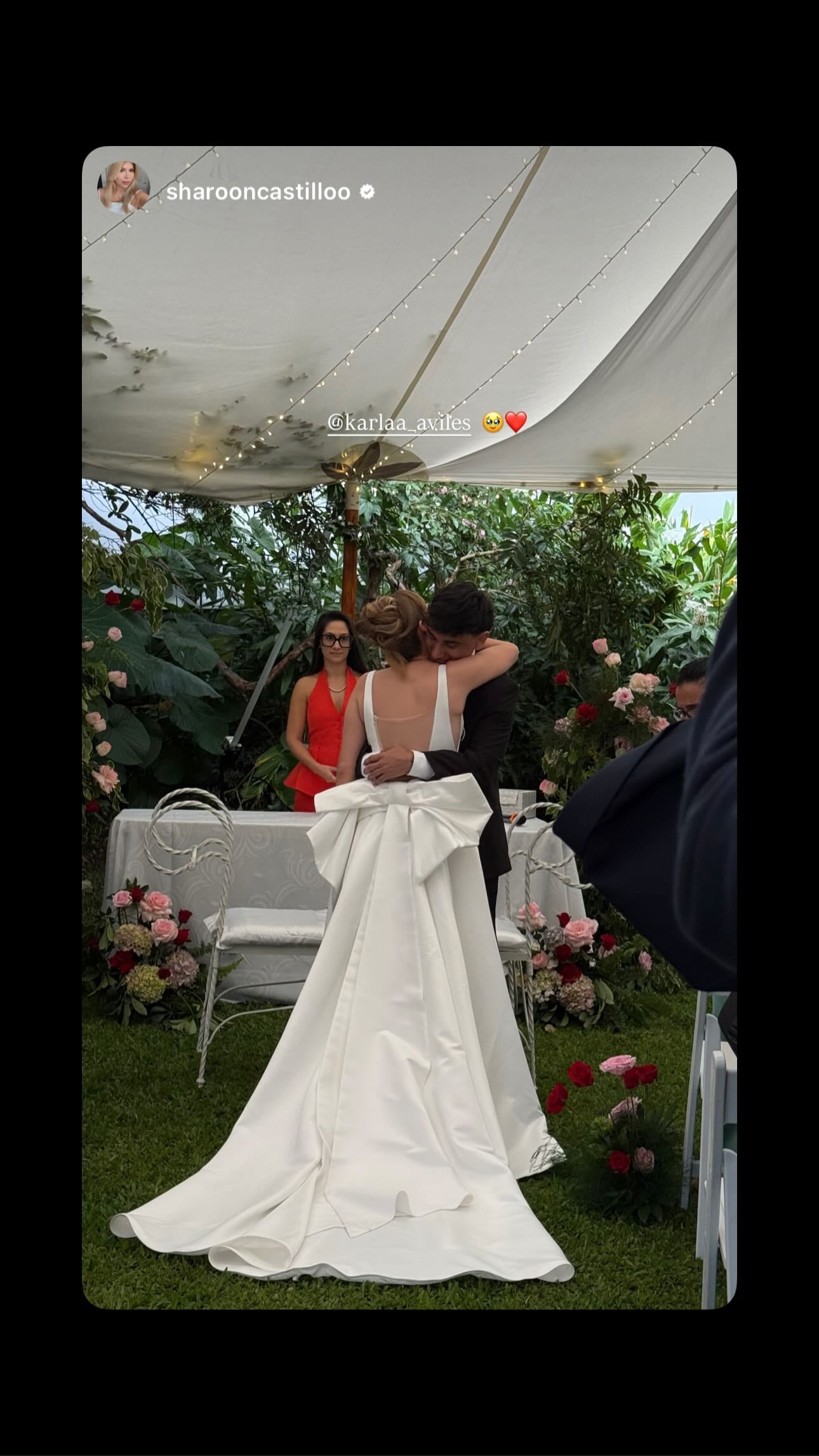 Ambos creadores de contenido indicaron que celebrarían su unión de forma no tradicional.