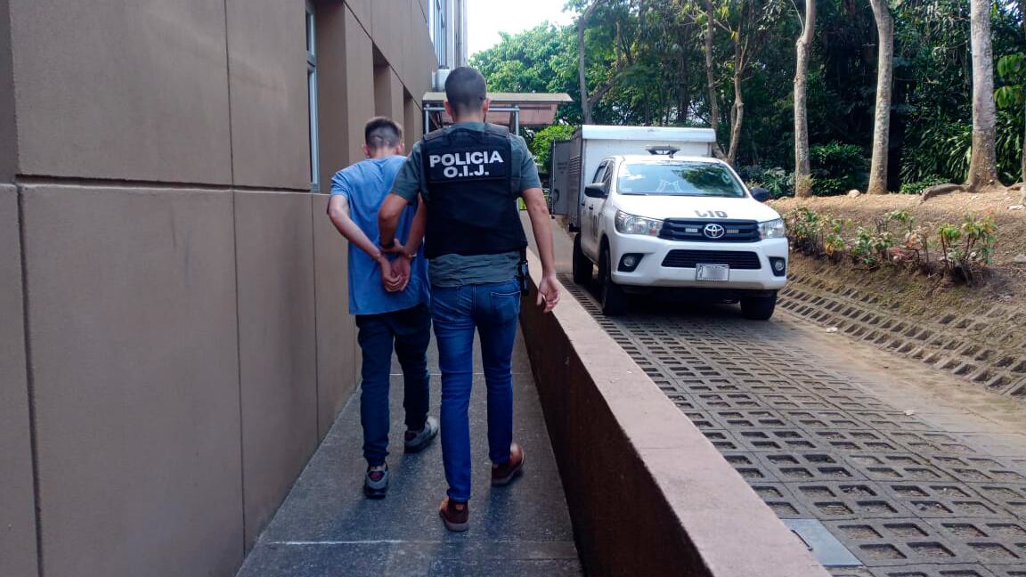 Un muchacho de 21 años habría intentado matar a los ocupantes de una casa en Grecia, Alajuela. Foto: OIJ