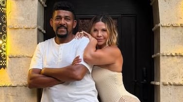 Paseo a la playa terminó en pesadilla para Austin Berry y esposa Cristina Alfaro