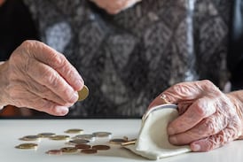 Educadora cuenta la triste realidad de muchos pensionados tras veto de Rodrigo Chaves
