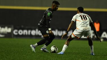 Sporting estuvo a diez minutos de dejar el sótano pero un error le costó muy caro ante Puntarenas FC