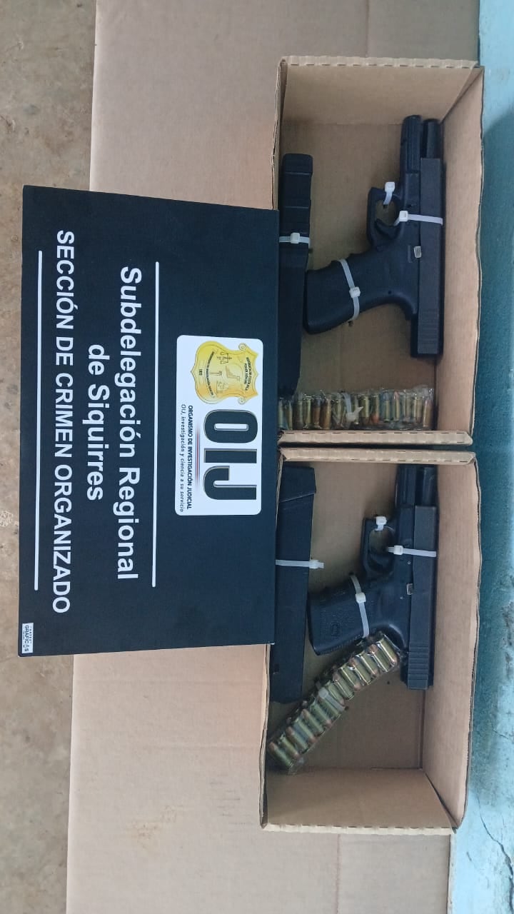 Los tres sospechosos fueron detenidos en La Herediana de Siquirres. Foto OIJ.