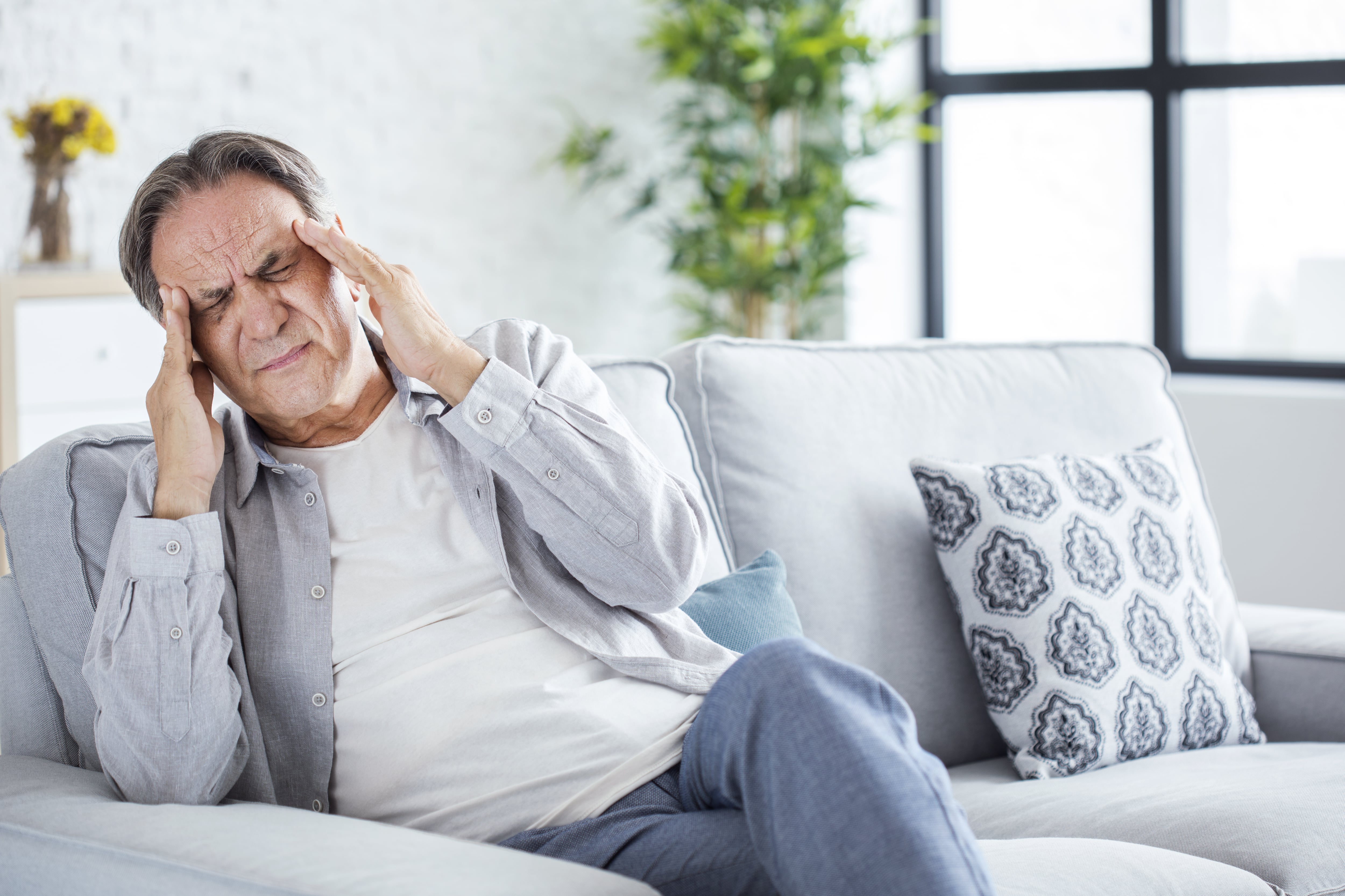 Fotos ilustrativas para nota sobre sonambulismo y problemas derivados de esta condición como dolores de cabeza, problemas con la pareja etc / Revista Dominical / foto shutterstock