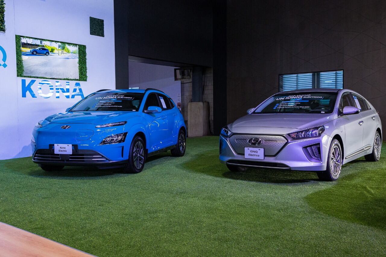 La Expomóvil le volvió a abrir sus puertas al público después de dos años cerradas por la pandemia. Hasta el próximo 20 de marzo usted puede ir a darse una vuelta al Centro de Eventos Pedregal