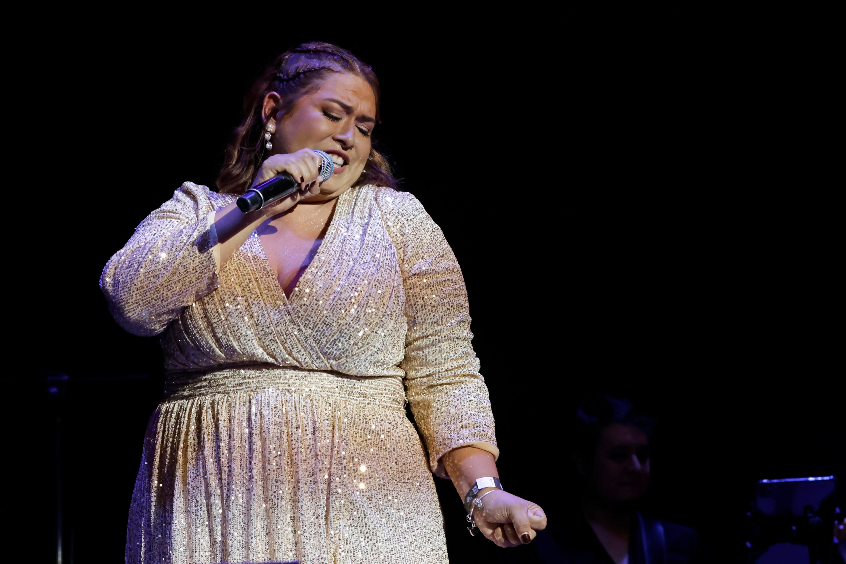04/11/2023. Parque Viva. La Guácima de Alajuela. Hora: 07:40 p.m. El cantante venezolano Ricardo Montaner ofreció un concierto este sábado en el anfiteatro Coca Cola de Parque Viva, ubicado en La Guácima de Alajuela, como parte de su gira "Te echo de menos".En la foto, los teloneros de Nace Una Estrella.  César Fuentes. Fotos: Mayela López