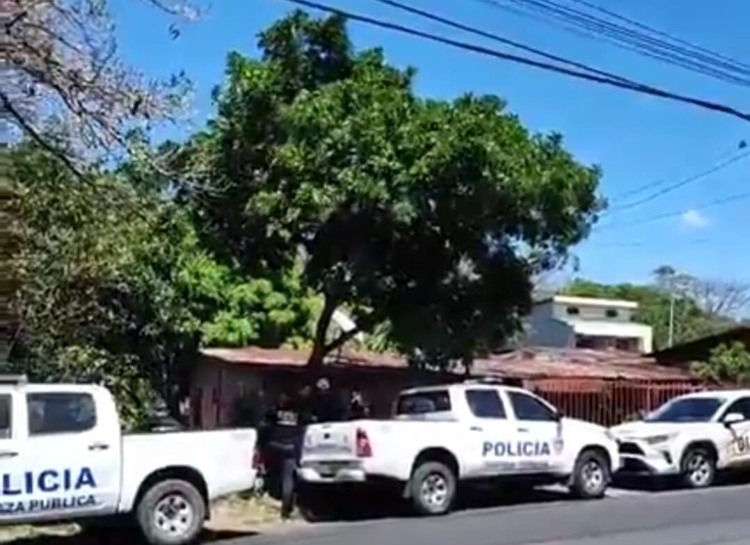 Una mujer fue asesinada aparentemente por su compañero sentimental en Alajuela