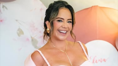 Janeth García reaparece tras dar a luz con un revelador mensaje sobre ella y su hija