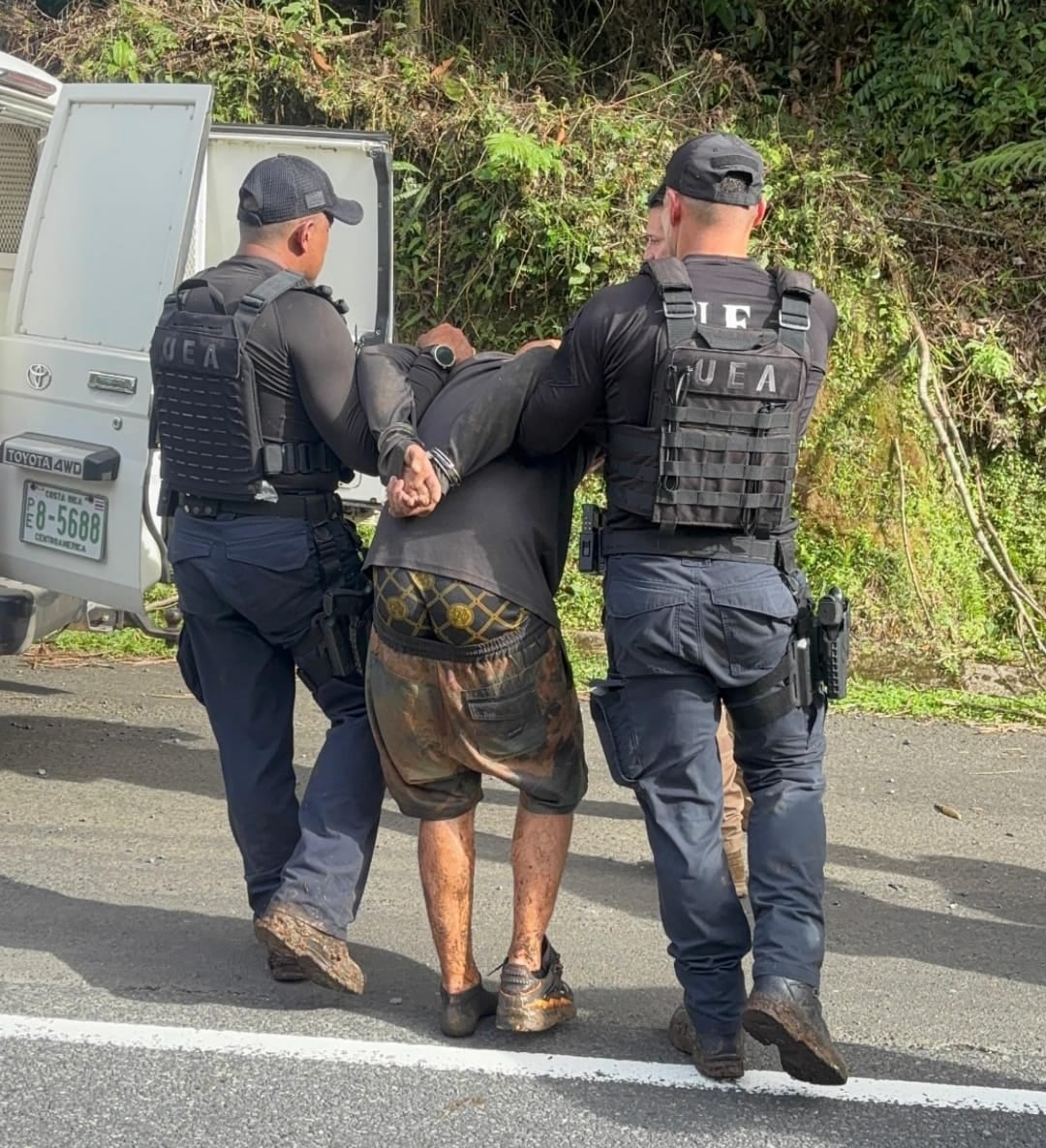 El hombre fue detenido en la Ruta 32 y entregado a la Policía