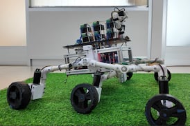 Estudiantes del TEC construyen desde cero un vehículo que se prepara en la Tierra para ayudar en la Luna