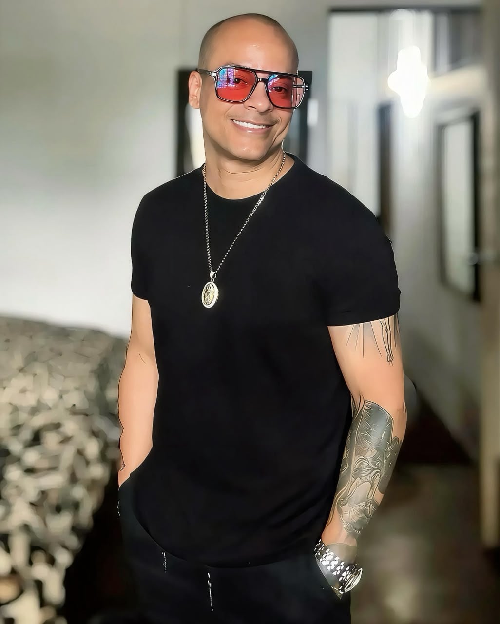 cantante costarricense Jean Pickering, conocido artísticamente como Bachata Bad Boy