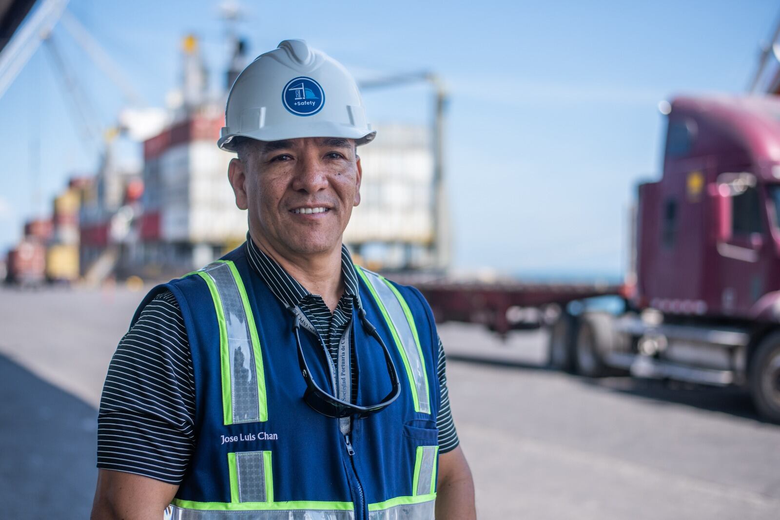 José Luis Chan Galagarza, 56 años, padre  y abuelo, vecino de Puntarenas