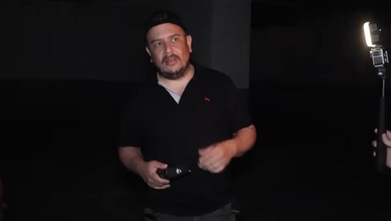 El grupo paranormal Noctis Proyecto Paranormal Latinoamérica cuentan la noche en que vieron una sombra de aspecto diabólico, captaron una risa infantil y establecieron contacto con una entidad durante la primera investigación paranormal autorizada en el Mall San Pedro