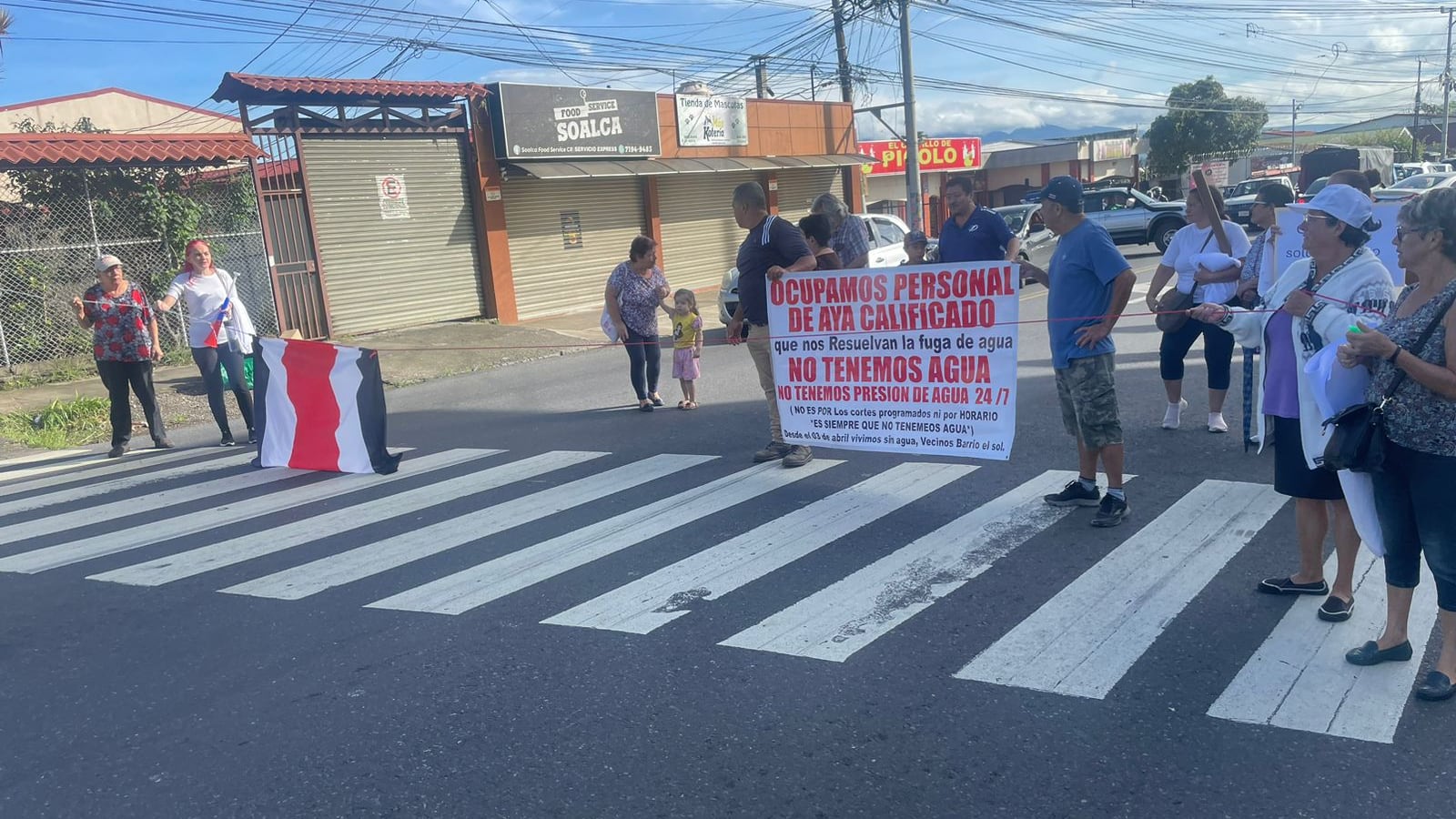 Manifestación por el agua en San Rafael Arriba