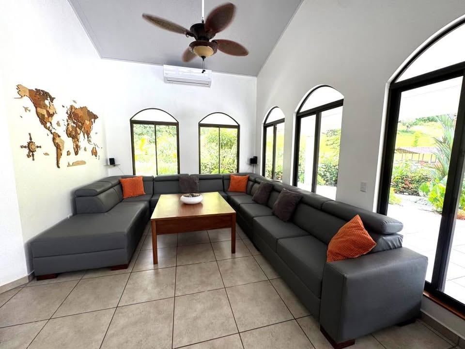 Rüdiger Schickhaus utilizó las redes sociales para ofrecer la hermosa propiedad en la que vivía junto a su esposa Manuela Daxer. Foto: Tomada de redes sociales