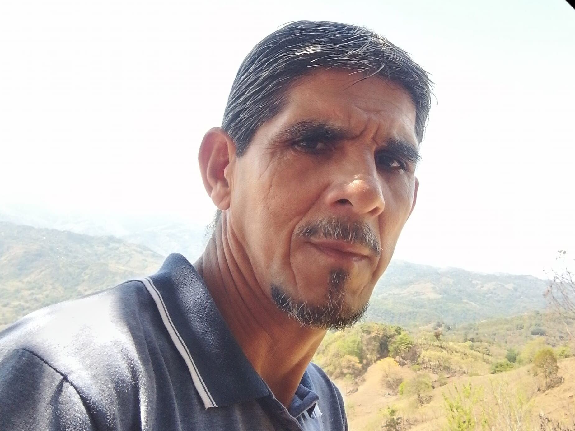 Uriel Hidalgo se ganaba la vida como mecánico de motos y mensajero. Foto tomada de Facebook.