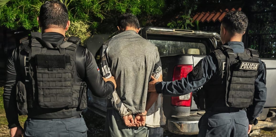 Secuestro y robo de vehículo en Ciudad Neily