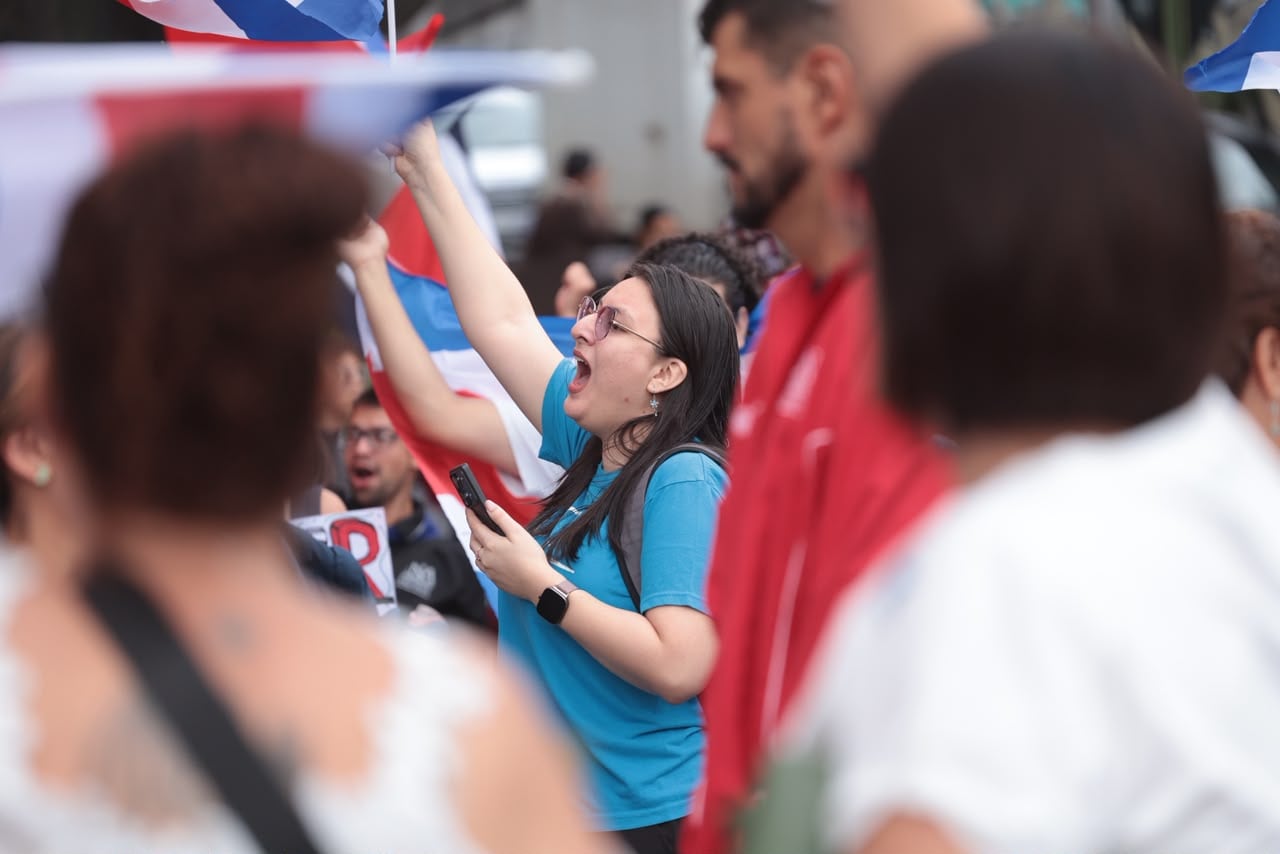 Manifestación en defensa del Poder Judicial y la institucionalidad congregó miles de personas en San José.
