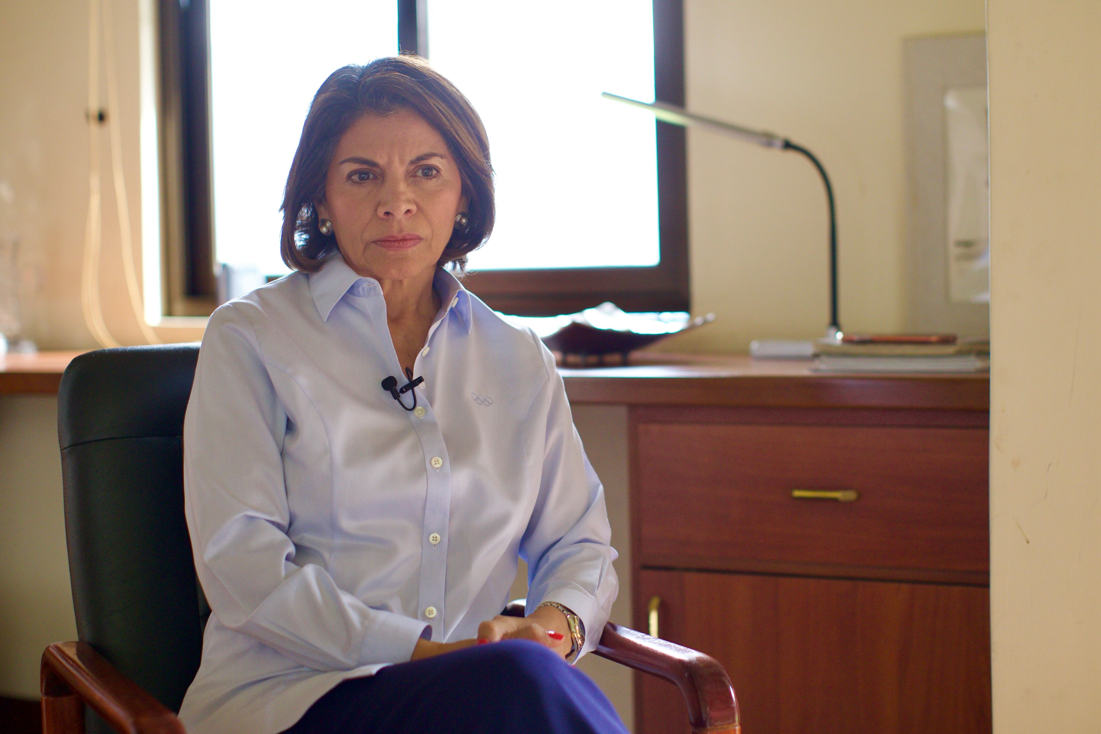 Laura Chinchilla, expresidenta de Costa Rica, en entrevista sobre su participación en la misión internacional en apoyo a la democracia en Venezuela.