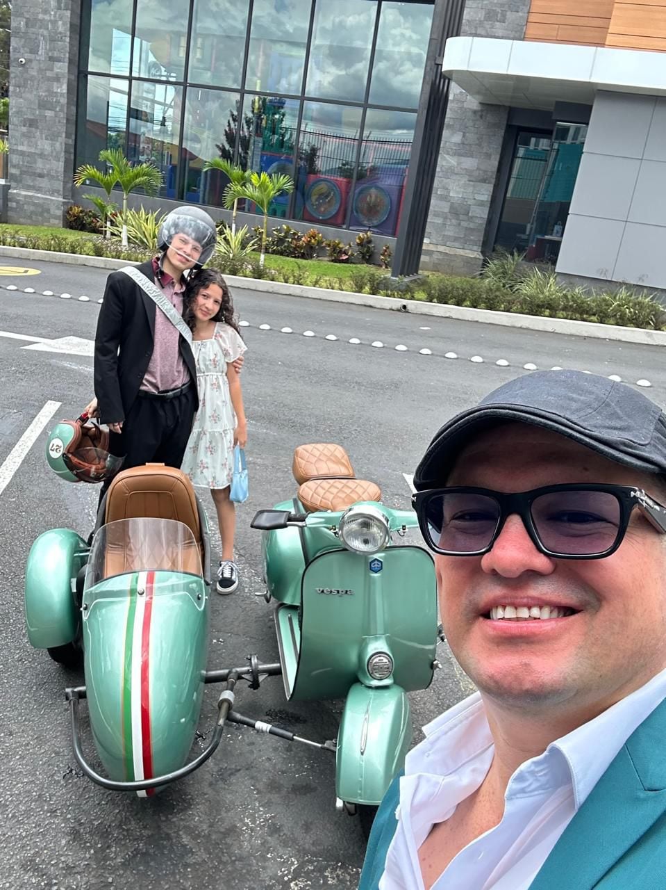 Yeremy Marín Hernández es dueño de una Vespa Sprint Veloce de 1979 con sidecar