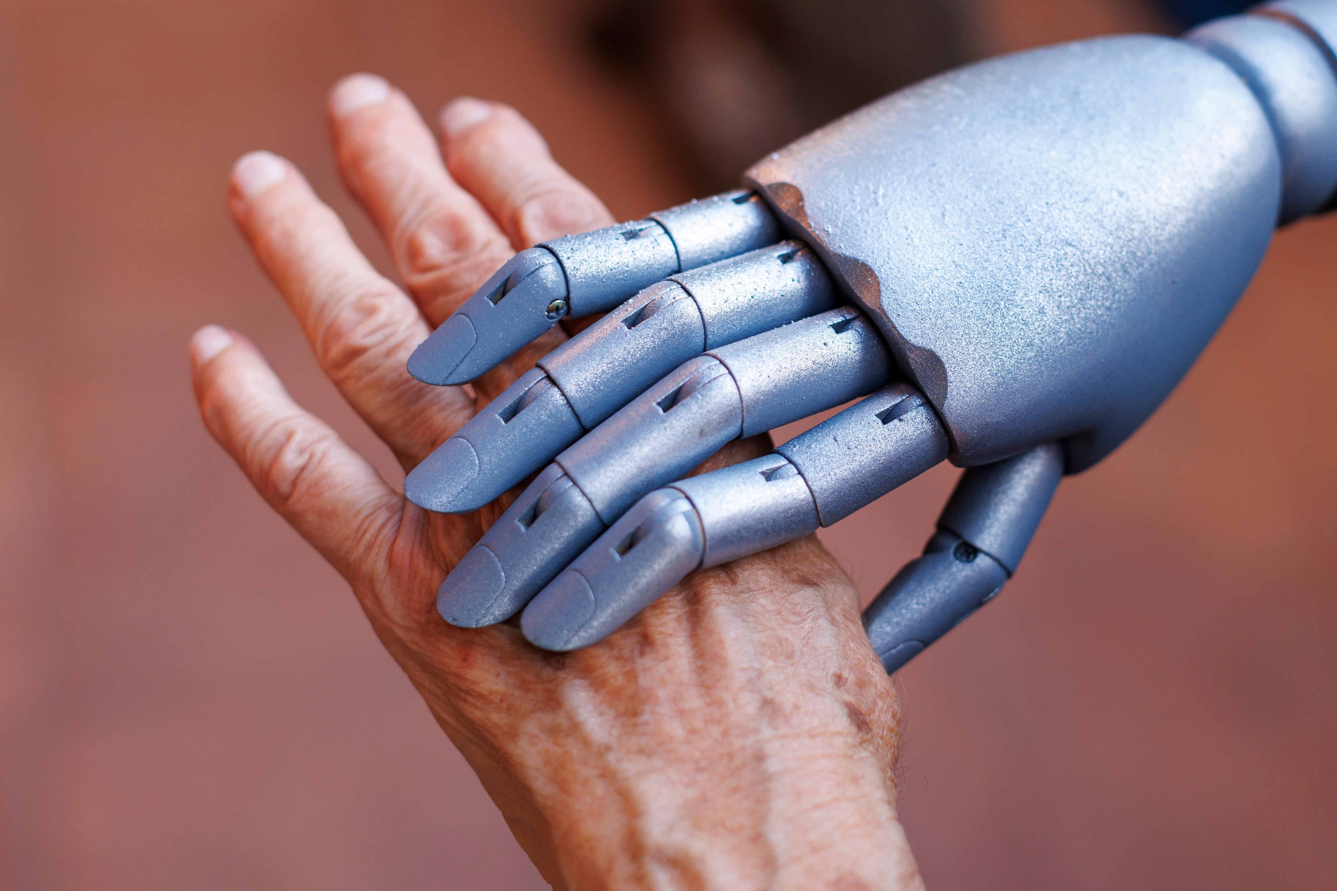 Inteligencia artificial y adultos mayores, aprendizaje, tecnología, aprender, capacitarse