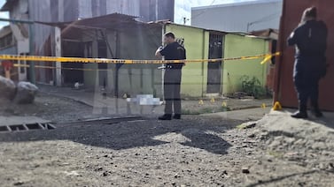 Aterradora balacera a plena luz del día cobra la vida de una mujer en Alajuelita