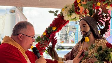 El padre Sergio Valverde sacó sus pasos prohibidos por un motivo muy especial