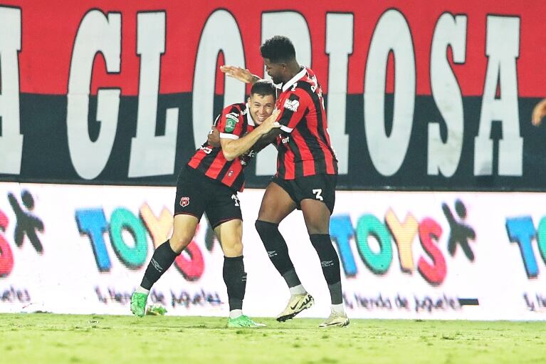 20/04/2024/ Clásico Nacional entre Liga Deportiva Alajuelense vs Deportivo Saprissa por la jornada 19 del torneo clausura de la Liga Promerica en el estadio Alejandro Morera Soto / Foto John Durán