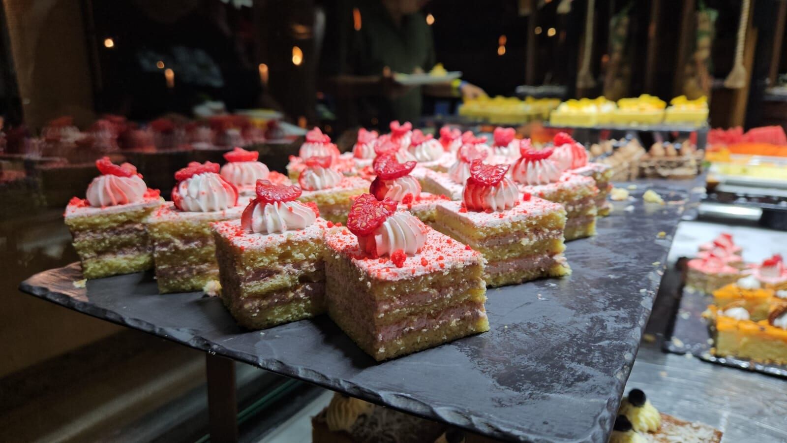 Todos hemos escuchado hablar de Cancún, una ciudad mexicana con hermosas playas y con un ambiente increíble, pero la verdad no hay fotos ni videos que le hagan justicia a este paraíso.