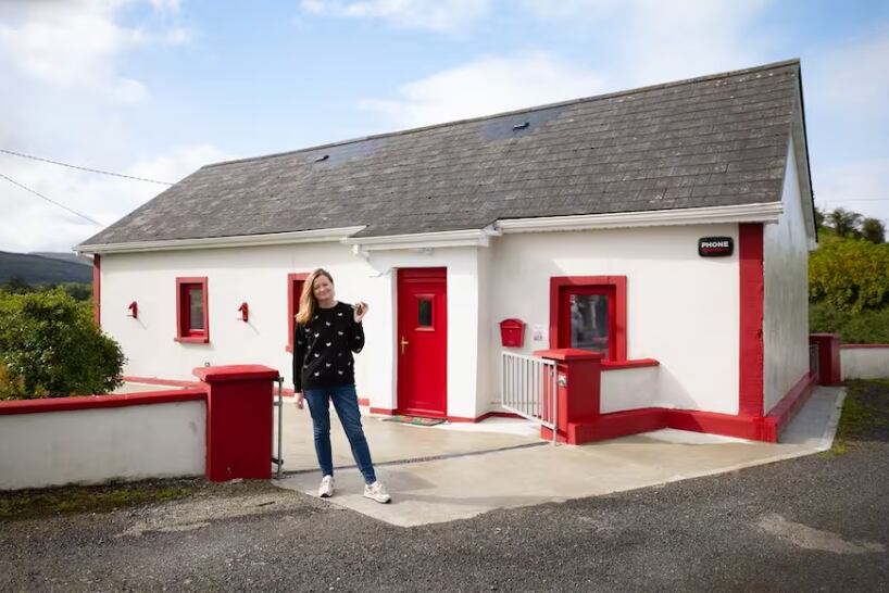 Imelda Collins rifa su casa