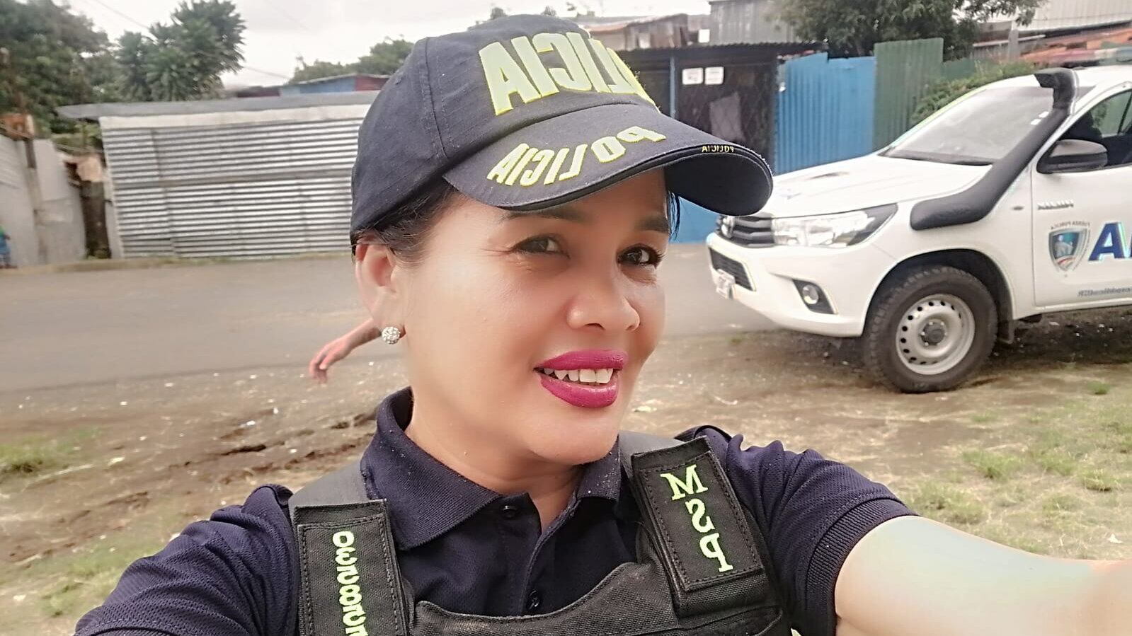 Mujer policía correrá en Suecia para representar a Costa Rica en un mundial.