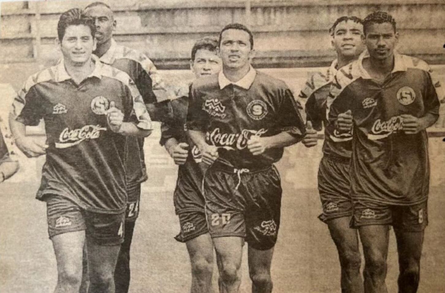 A más de un aficionado del Saprissa se pondrá feliz al ver este lujo de foto.