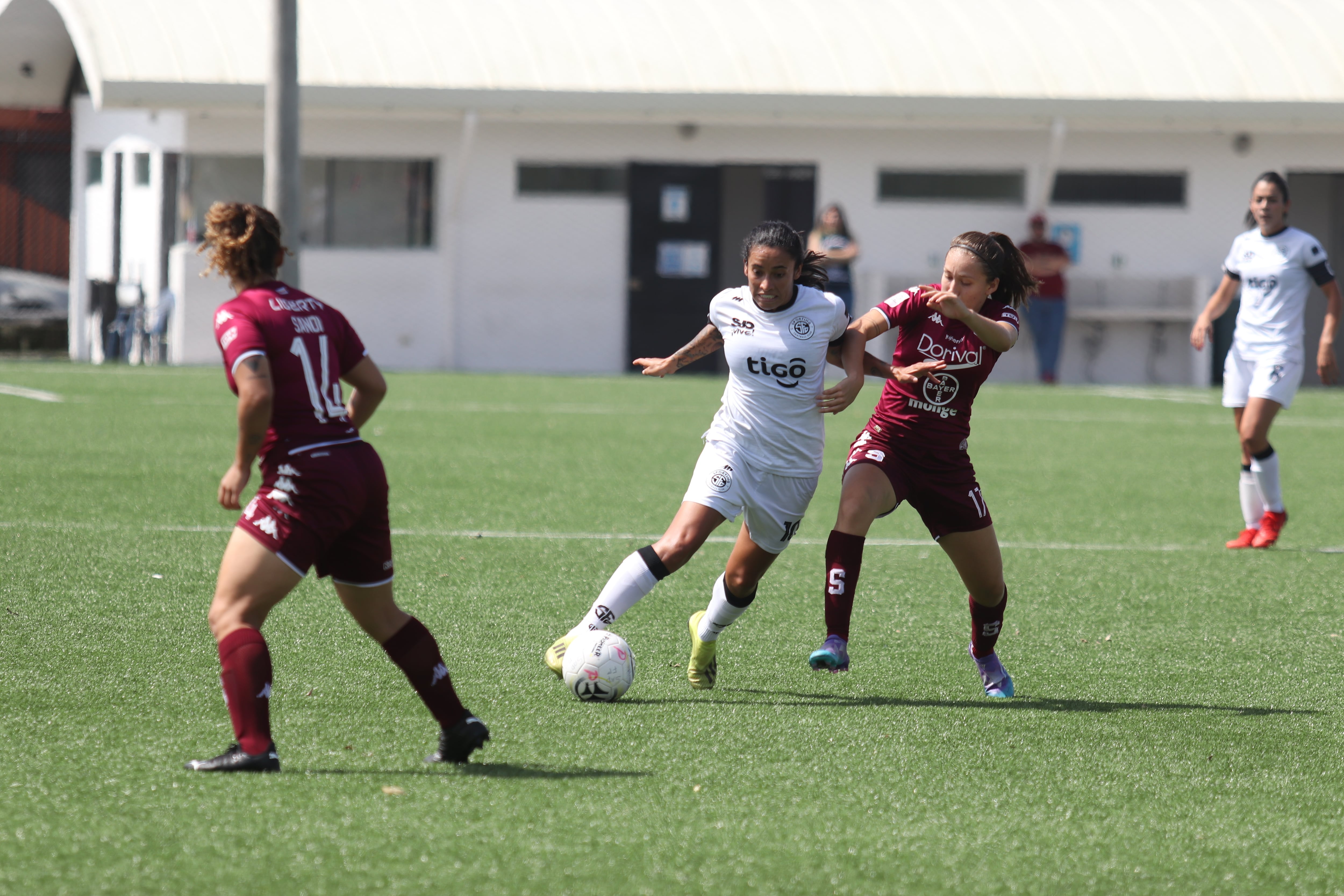 Saprissa rescató un empate de oro ante Sporting. Prensa SFC.