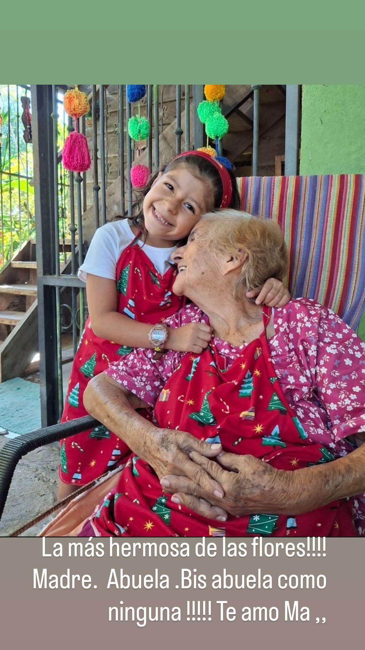 Vica Andrade y el funeral de su madre María Elena Solís Vargas.