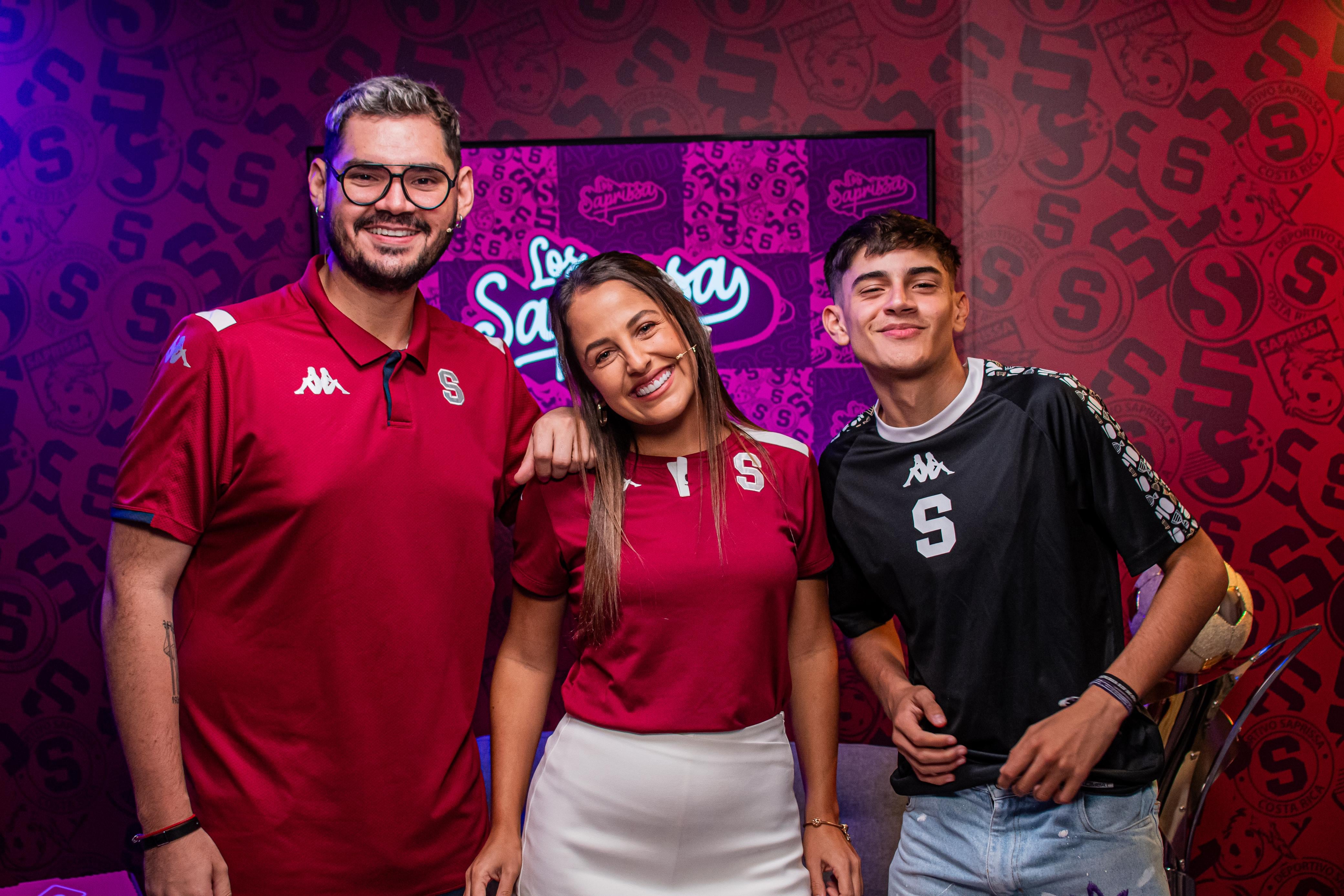 El DannyCR, Lina Arciénagas, Sebastián Niño, programa Los Saprissa