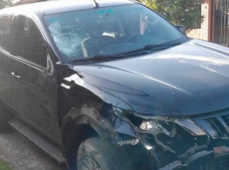 El sospechoso dejó el carro abandonado cerca del cementerio de Curridabat. Foto cortesía.