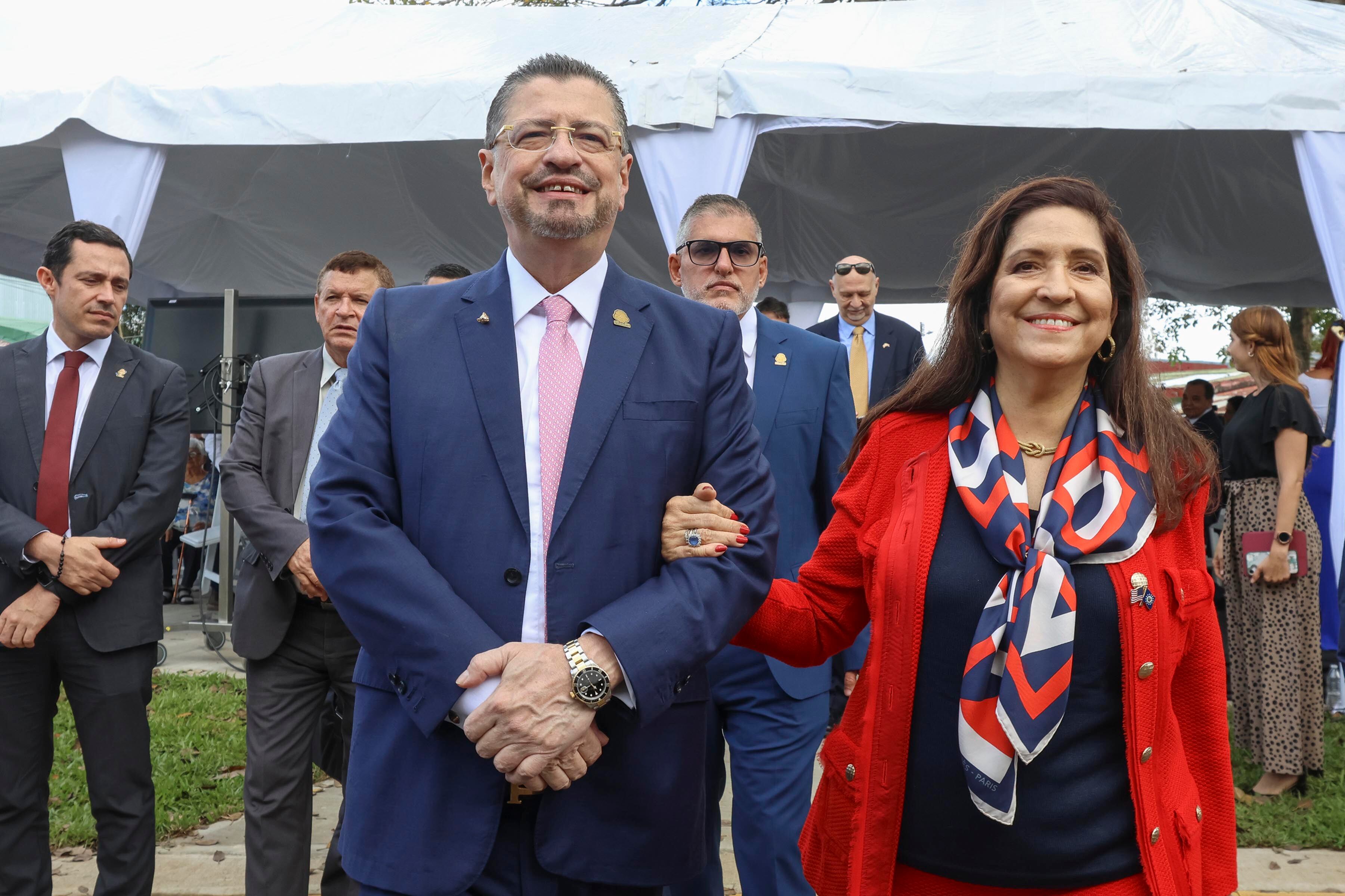 Inauguración rotonda Hatillo 3 y 4