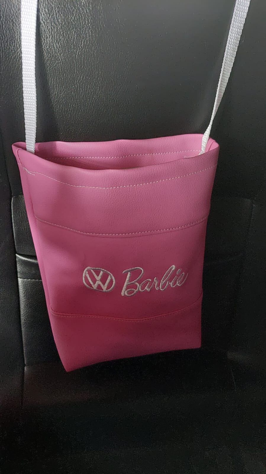 Kimberly Ugalde es la dueña de un impresionante Vocho Barbie. Cortesía.