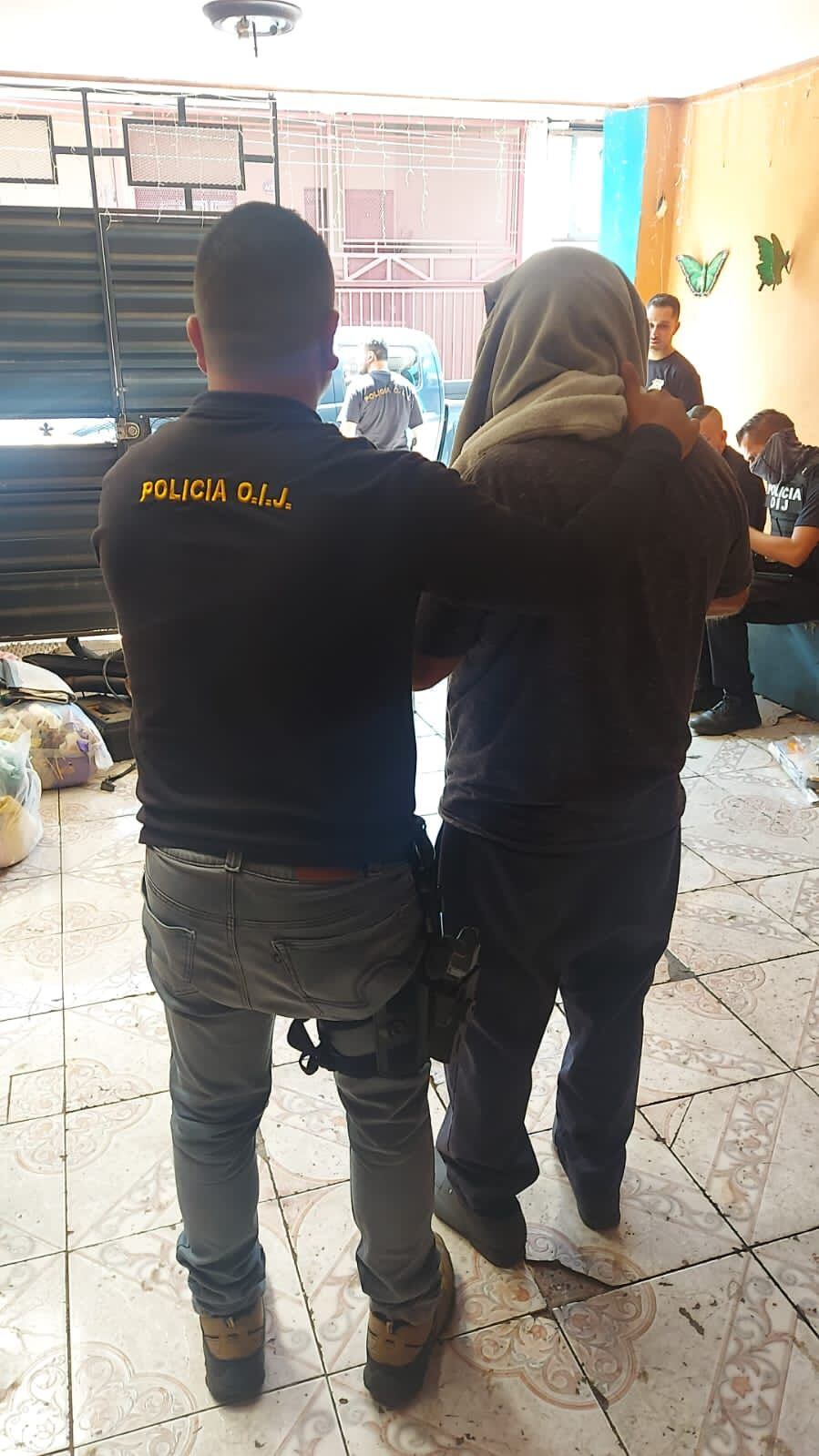 Grupo criminal roba carros