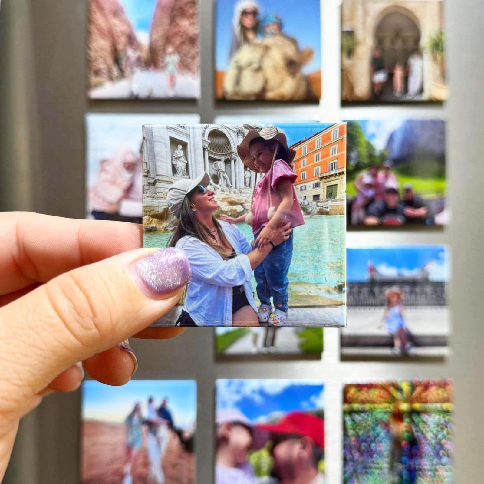 Daniela Gamboa y Alejandro Chaves se casaron hace 10 años. Ella es de Escazú y él de Cartago. Este matrimonio comenzó un emprendimiento en Costa Rica y lo han fortalecido desde Europa