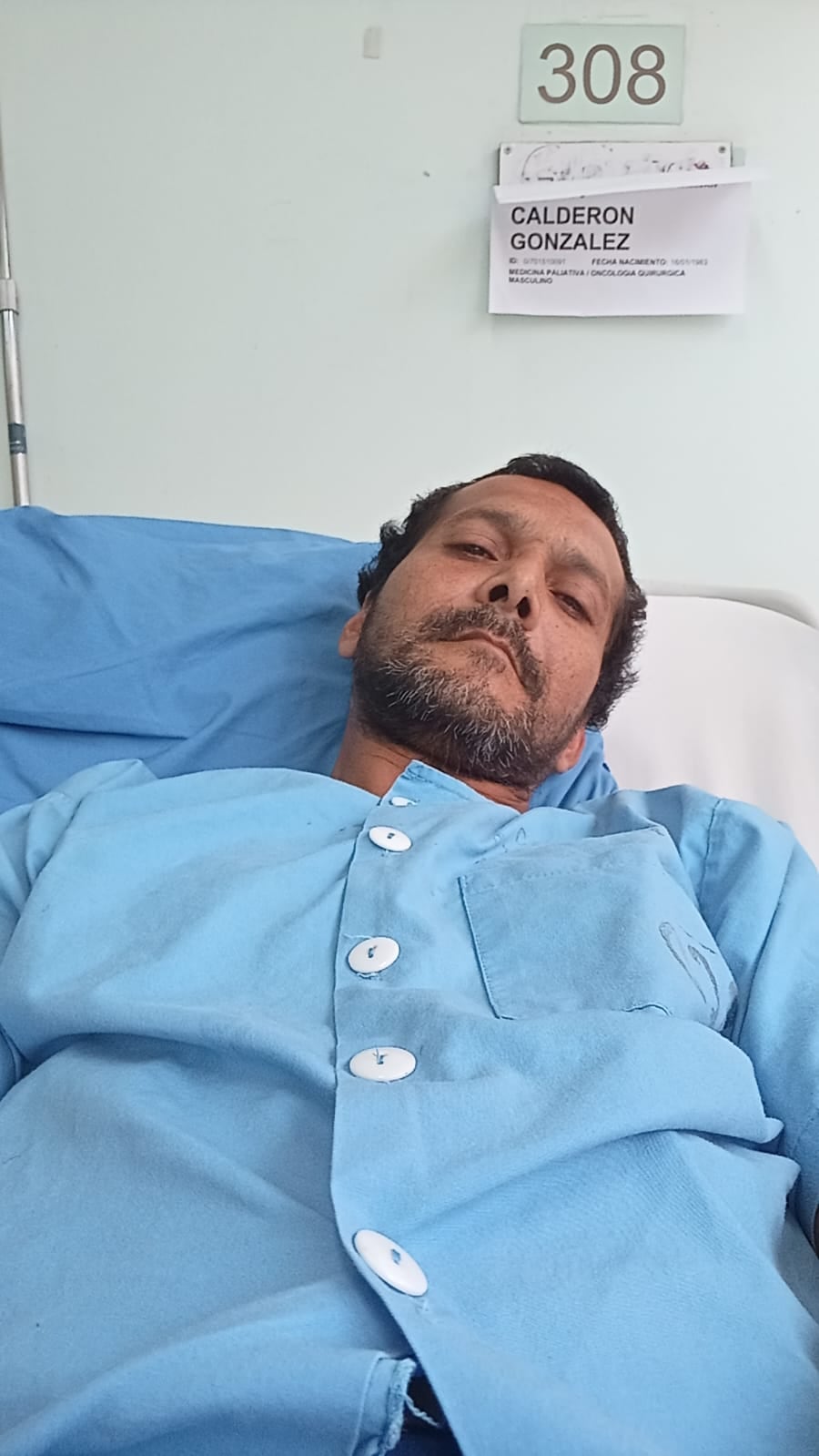 Jurgen Calderón sufre de dolor por unos tumores