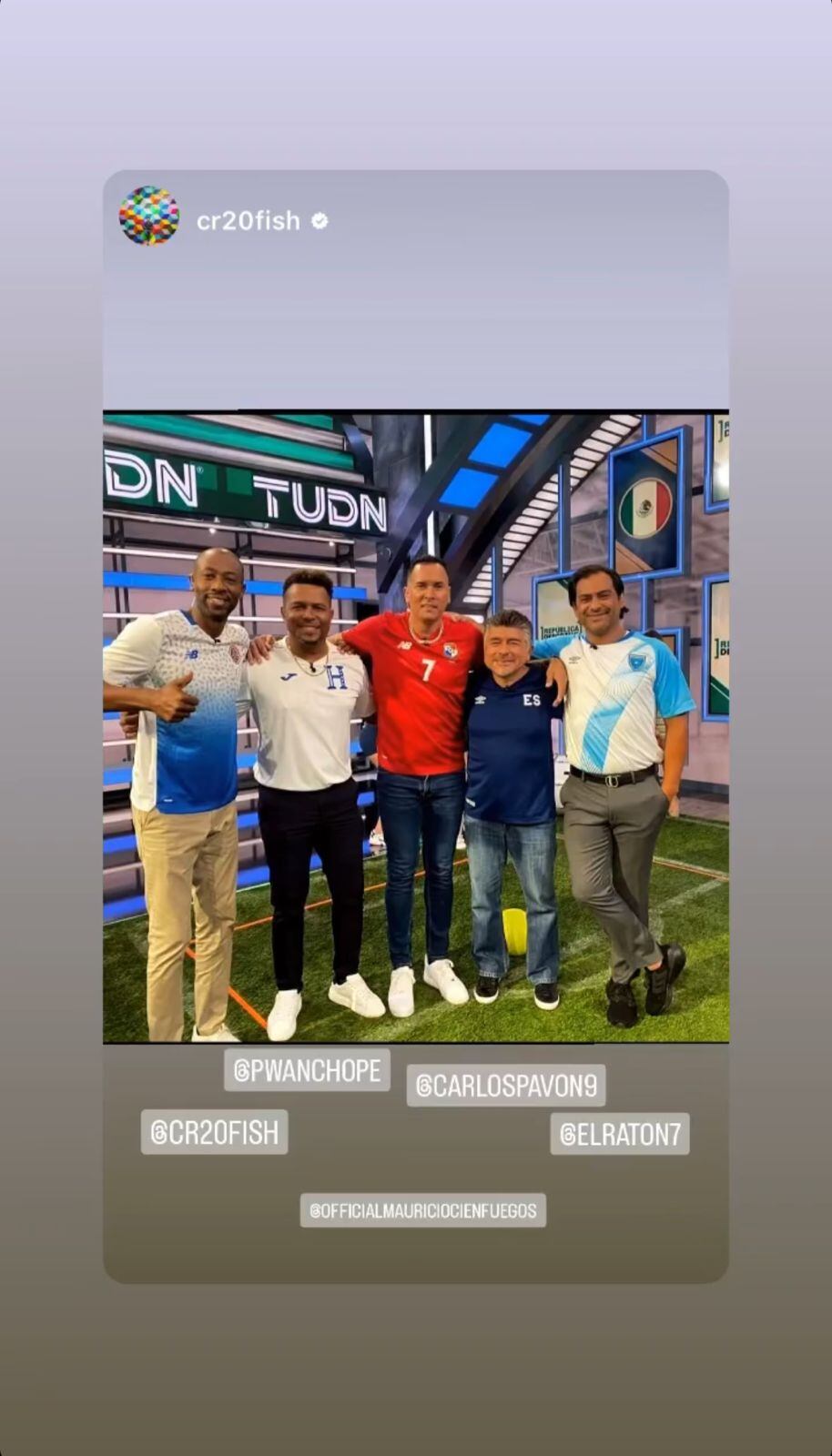 Si la foto no le carga bien, es por el exceso de calidad.