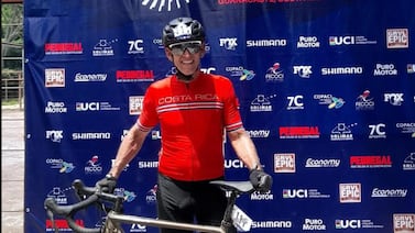 Atropello conmueve al ciclismo: hermana de Román Urbina pide oraciones