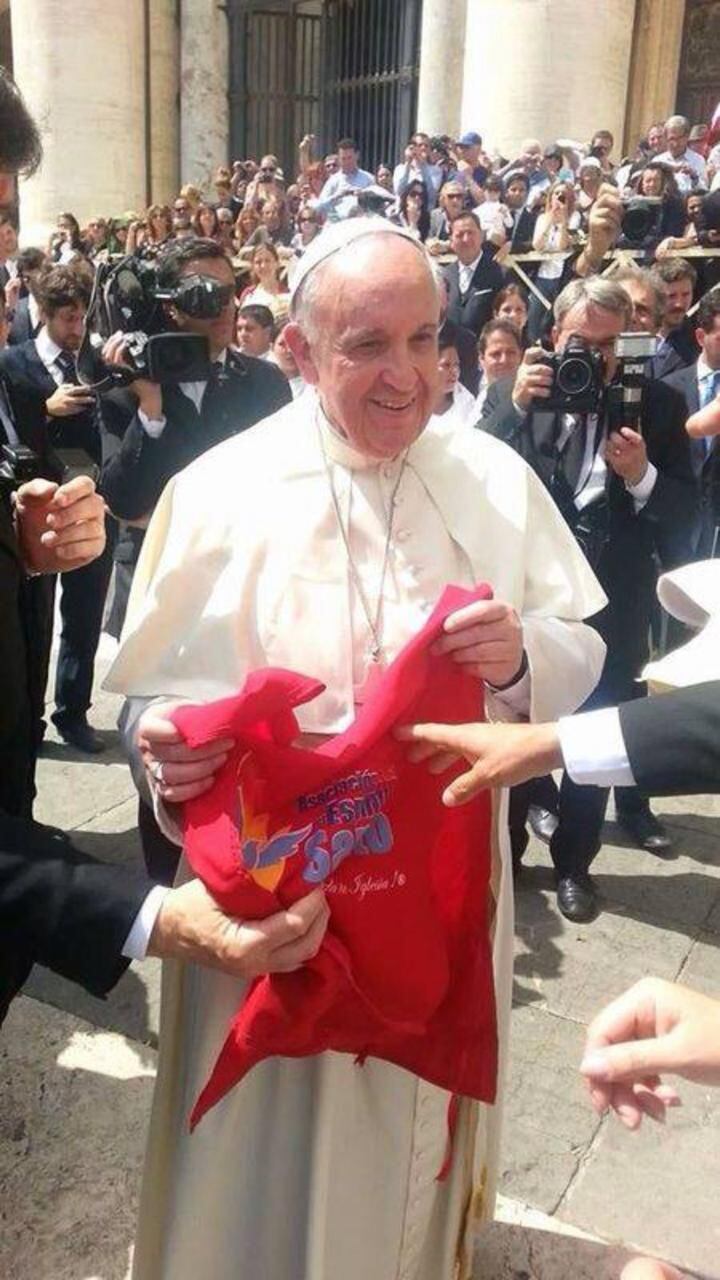 Padre Sergio Valverde contó lo que se atrevió a hacer para tener frente a frente al papa Francisco