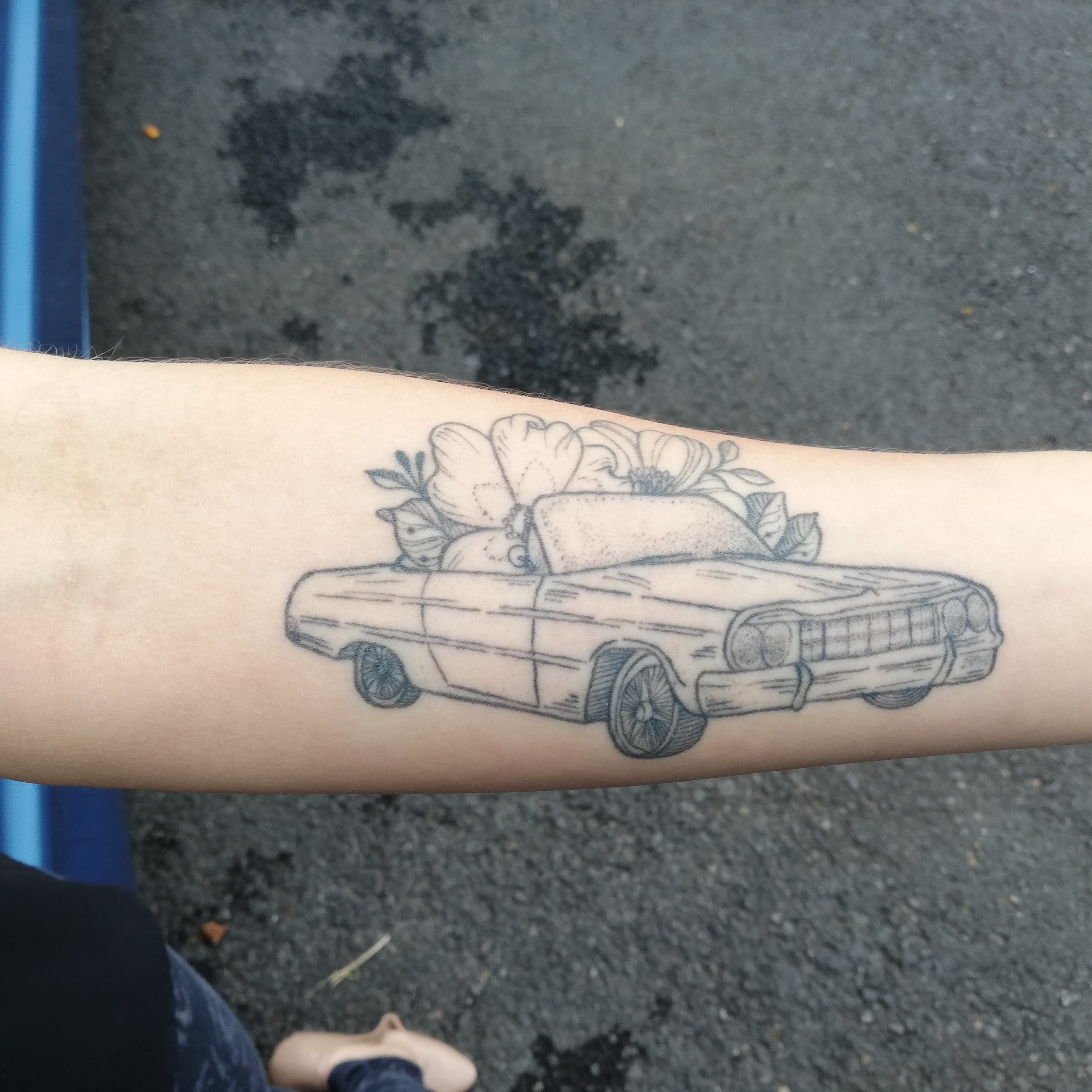 Silvia Gómez Murillo se enamoró de un Chevrolet Impala 1974, que estaba hecho una chatarra, desde que tenía 10 años. Ahora que tiene 29 años y es arquitecta, lo rueda orgullosa por las calles del país.