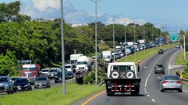 ¿Habrá restricción vehicular este lunes por el feriado del 11 de abril?