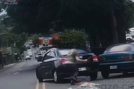 Pleito entre conductores termina con carro destrozado y un hombre atropellado en Alajuela