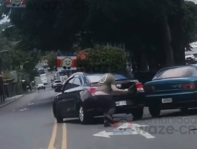 Un violento incidente ocurrió en carretera en Alajuela
