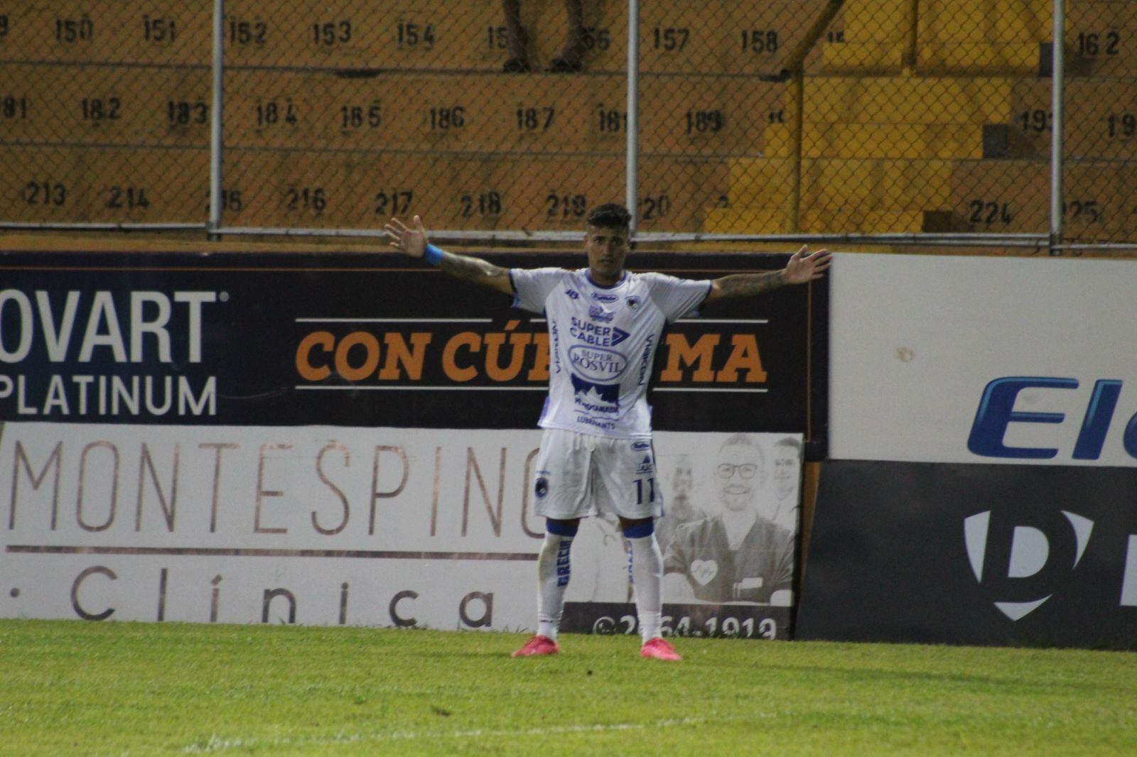 Puntarenas - Grecia, Carlos Villegas