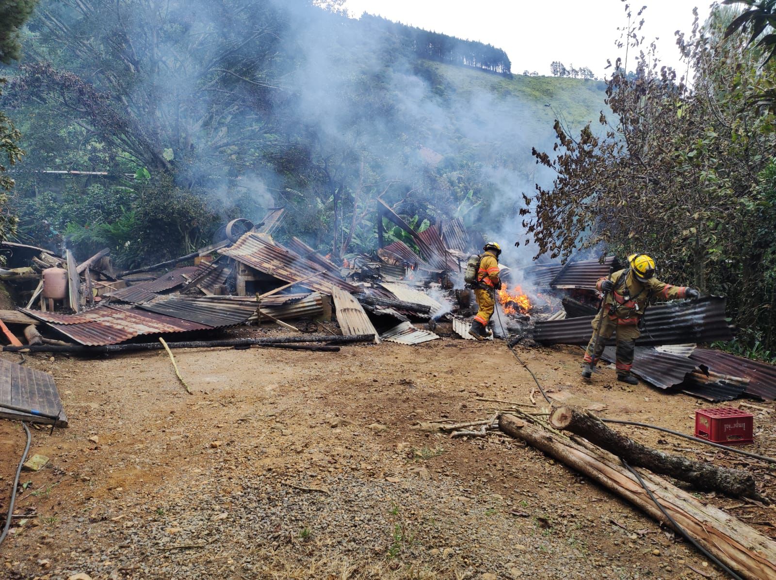 Familia necesita ayuda tras incendio