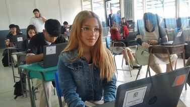 Más de 71 mil colegiales arrancaron una importante prueba en los centros educativos